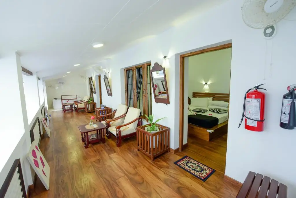 Галле: New Old Dutch House Galle Fort