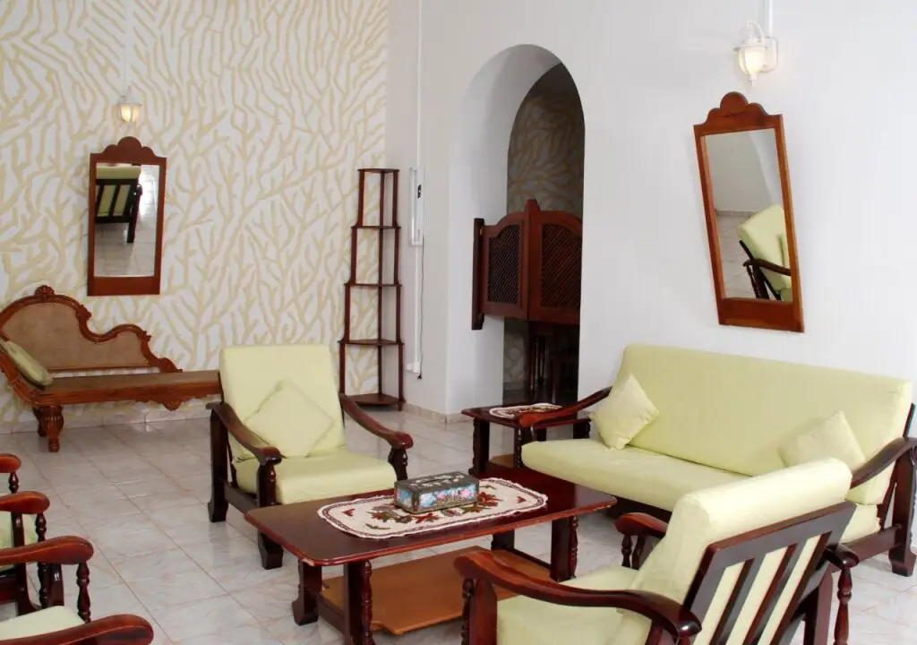 Галле: New Old Dutch House Galle Fort
