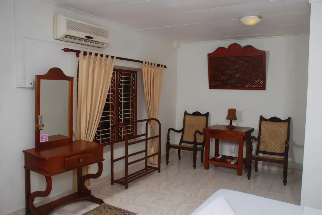 Галле: New Old Dutch House Galle Fort