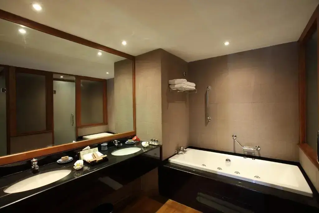 Ваддува: Курортный отель The Blue Water - Bawa Heritage - City Resort Hotel