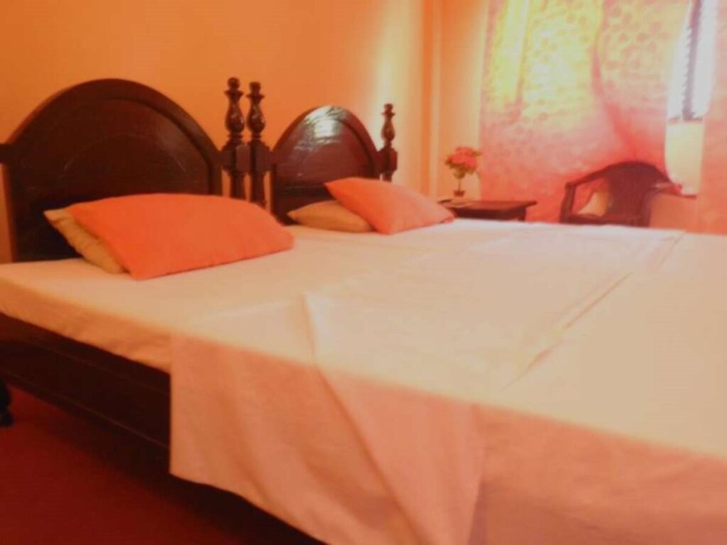 Нилавели: Shahira Hotel