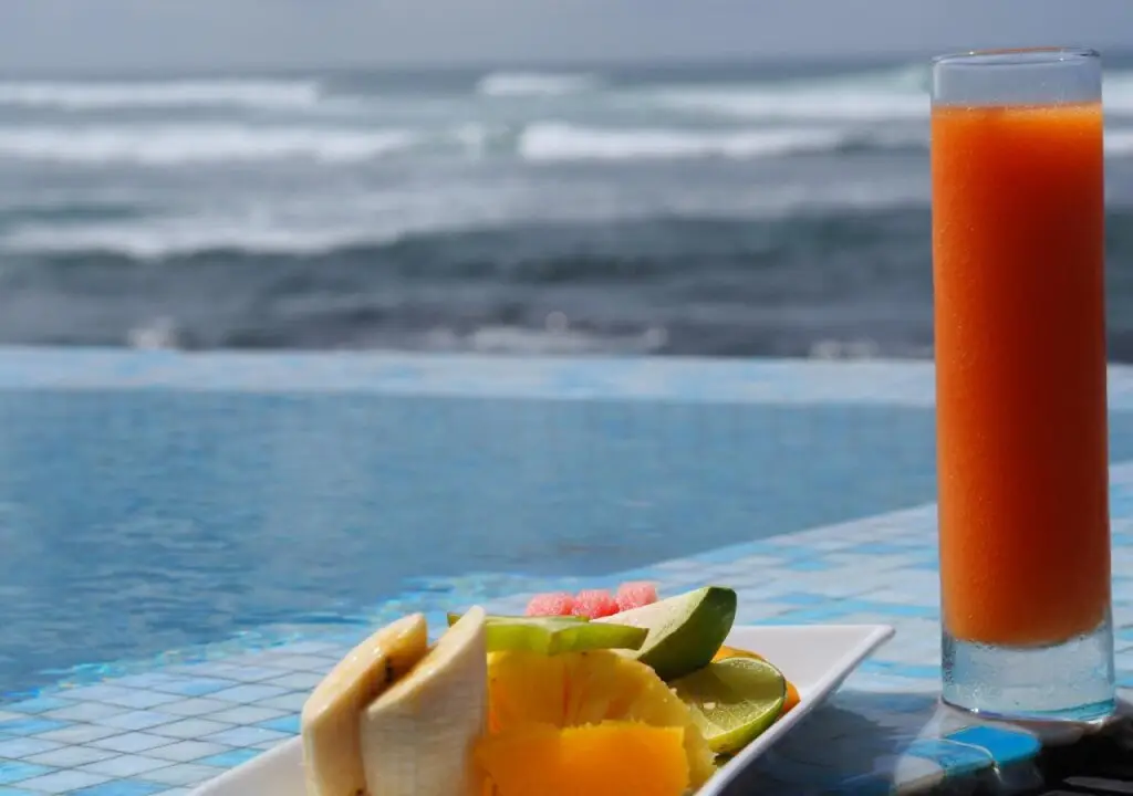 Тальпе: Cantaloupe Aqua Beach Club Hotel