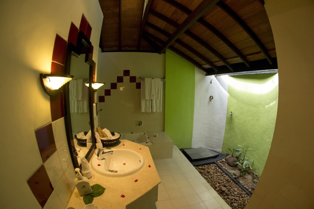 Хингуракгода: The Deer Park Hotel