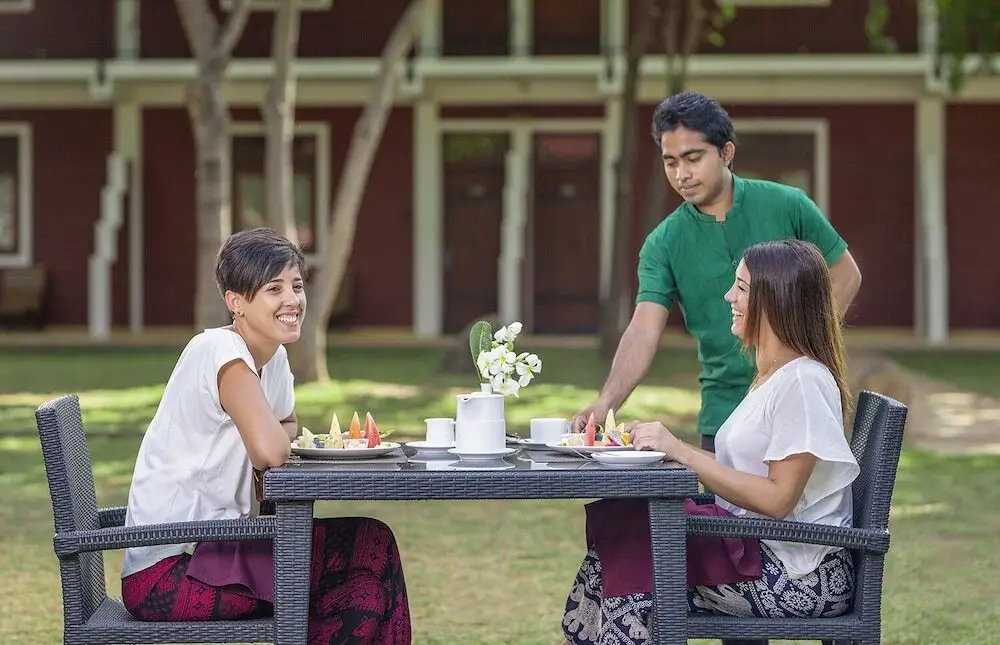 Хингуракгода: Hotel Mahanuge
