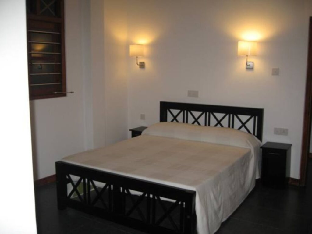 Хиккадува: Rohan Villa