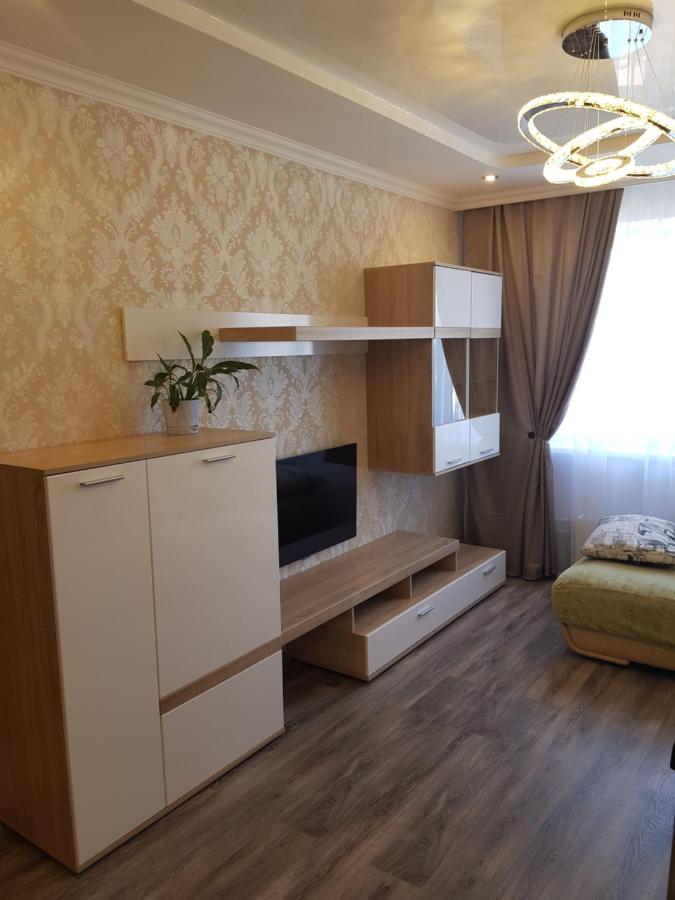 Новороссийск: Apartment on Lenina 52