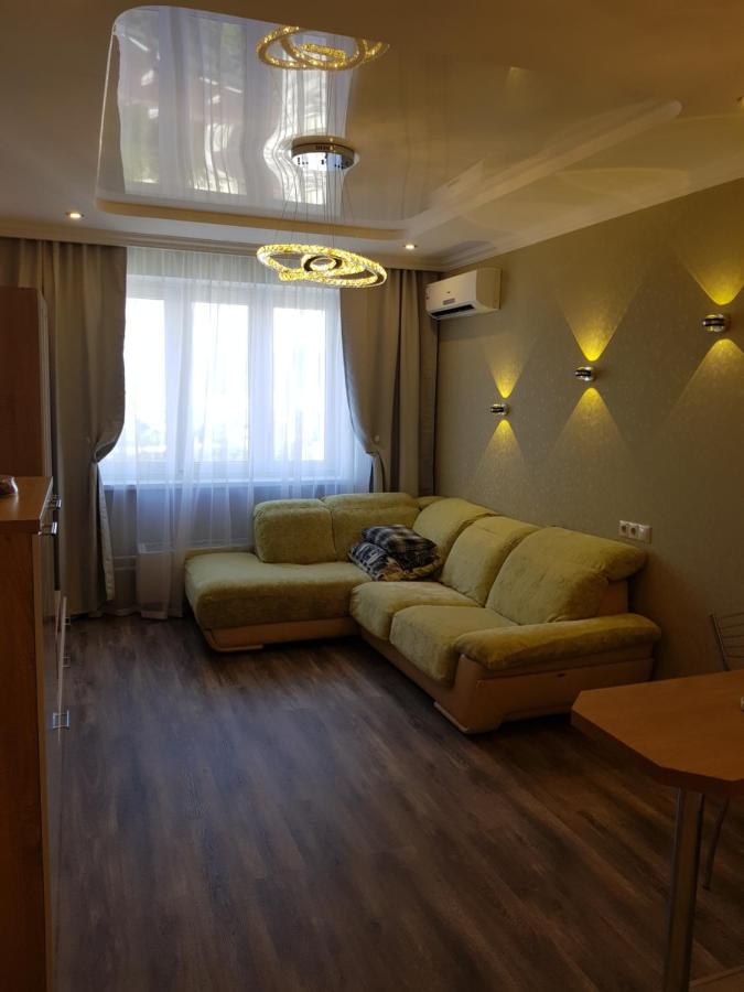 Новороссийск: Apartment on Lenina 52