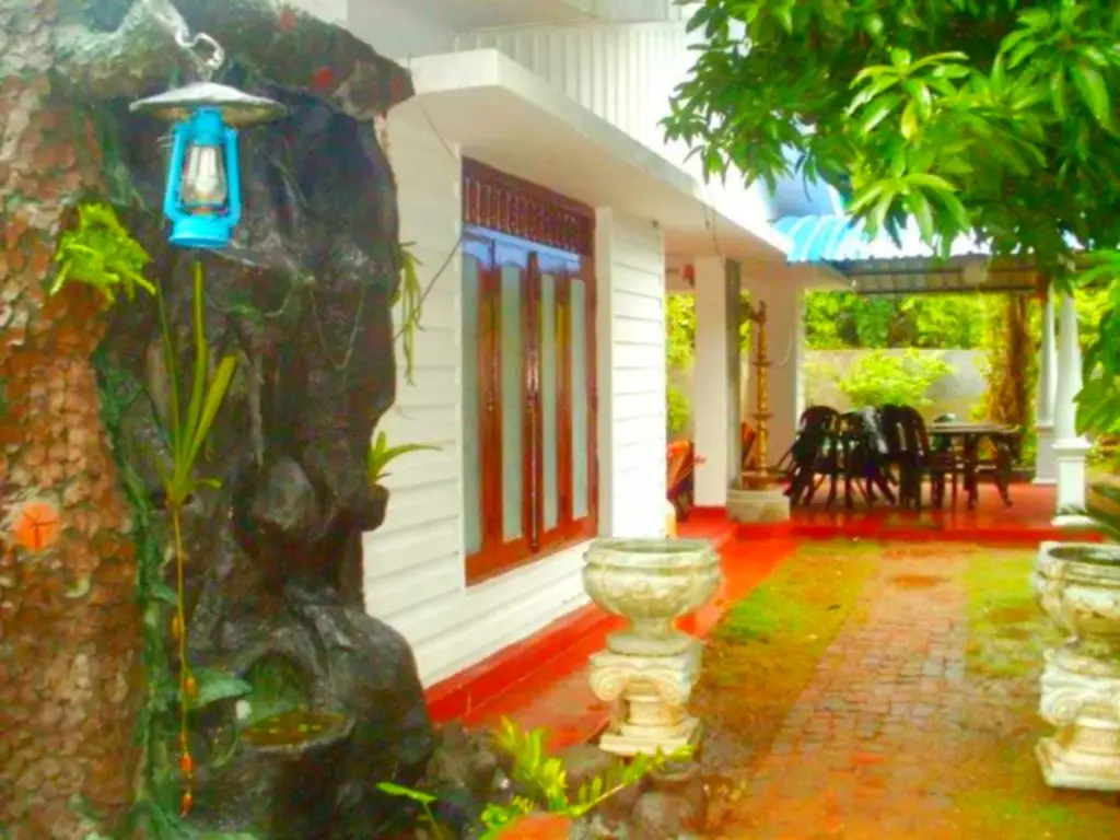 Полоннарува: Rock Cascade Homestay