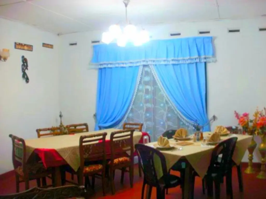 Полоннарува: Rock Cascade Homestay