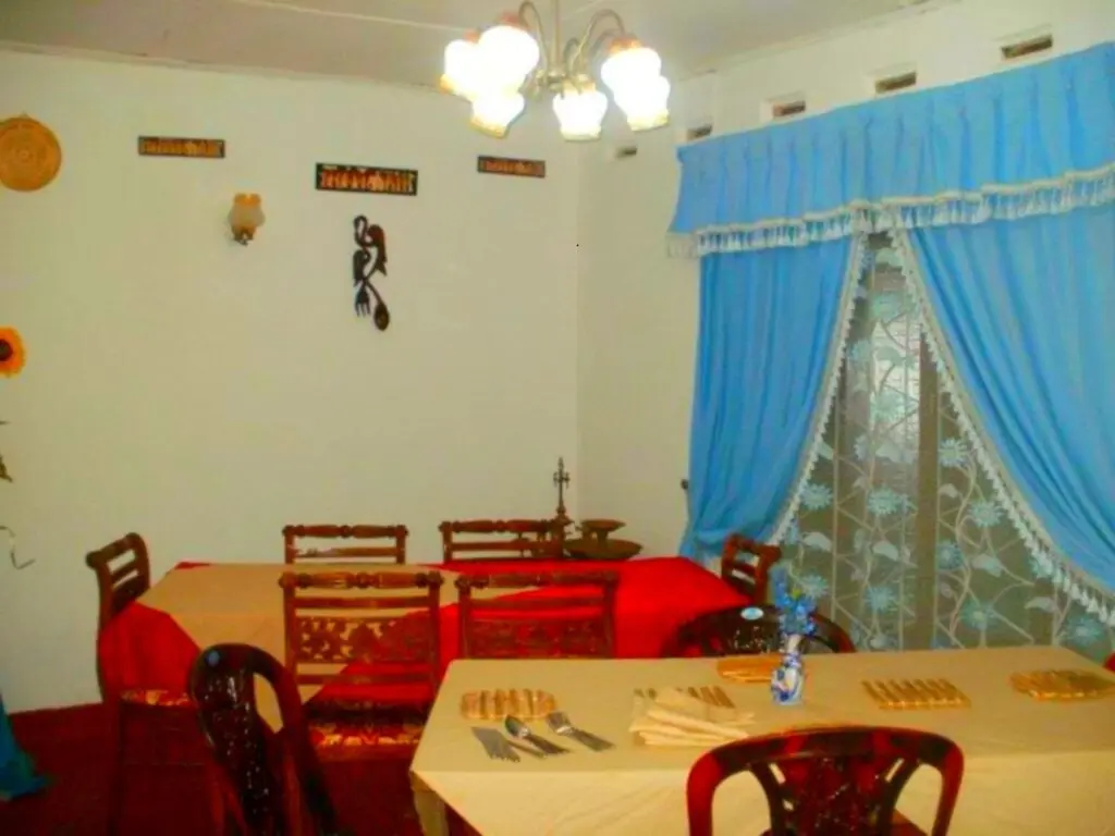 Полоннарува: Rock Cascade Homestay
