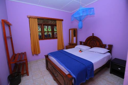 Элла: Freedom Guest Inn Ella