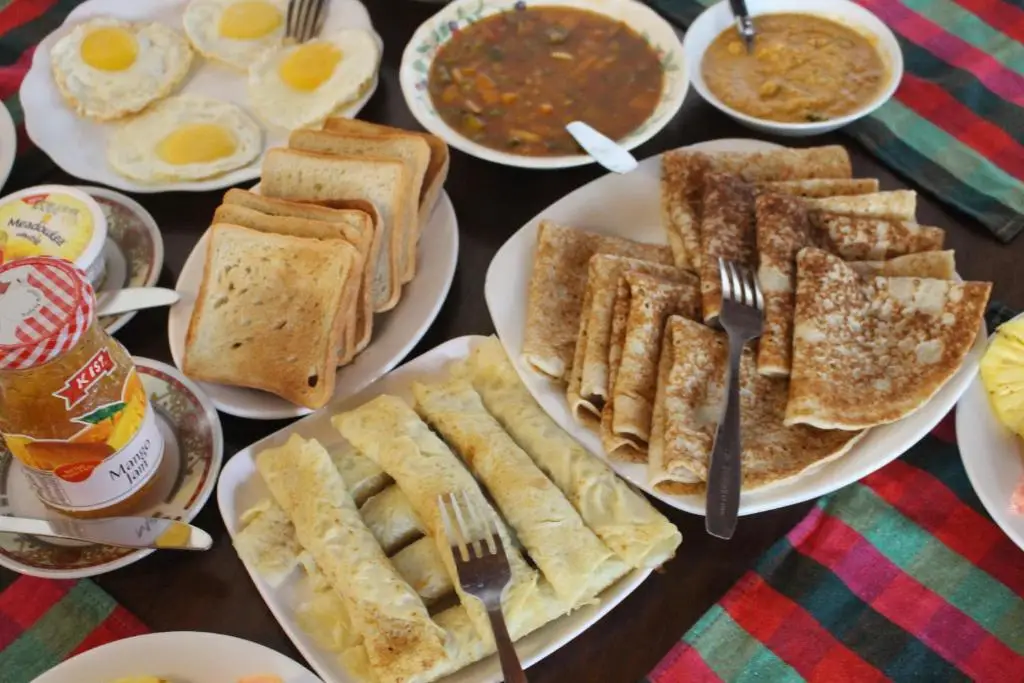 Канди: Alex Home Stay