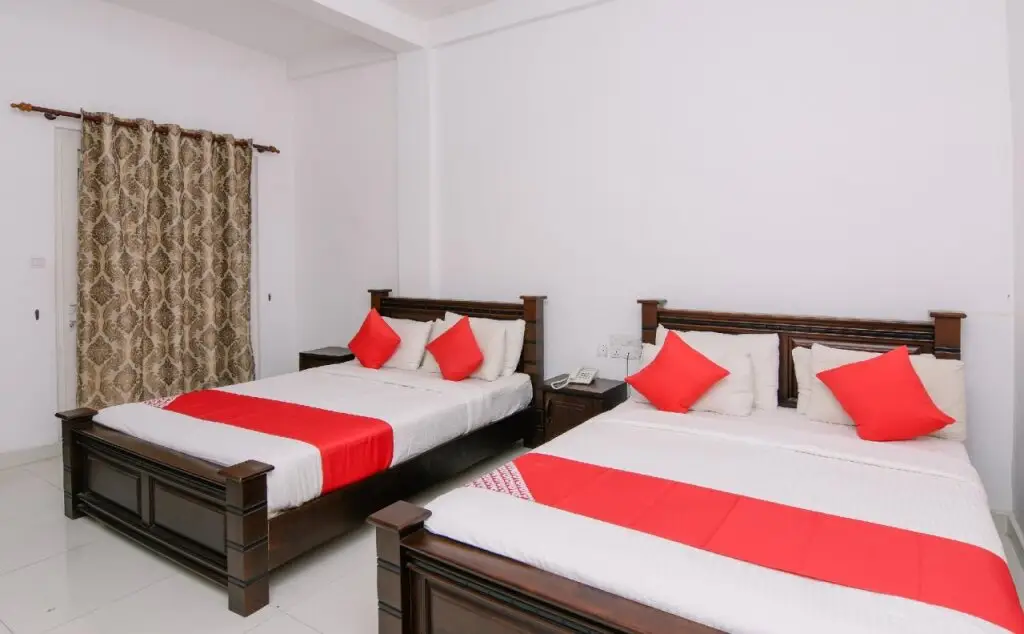 Канди: Hotel Bamiyan