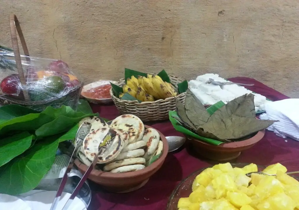 Канди: Delma Mount View Hotel