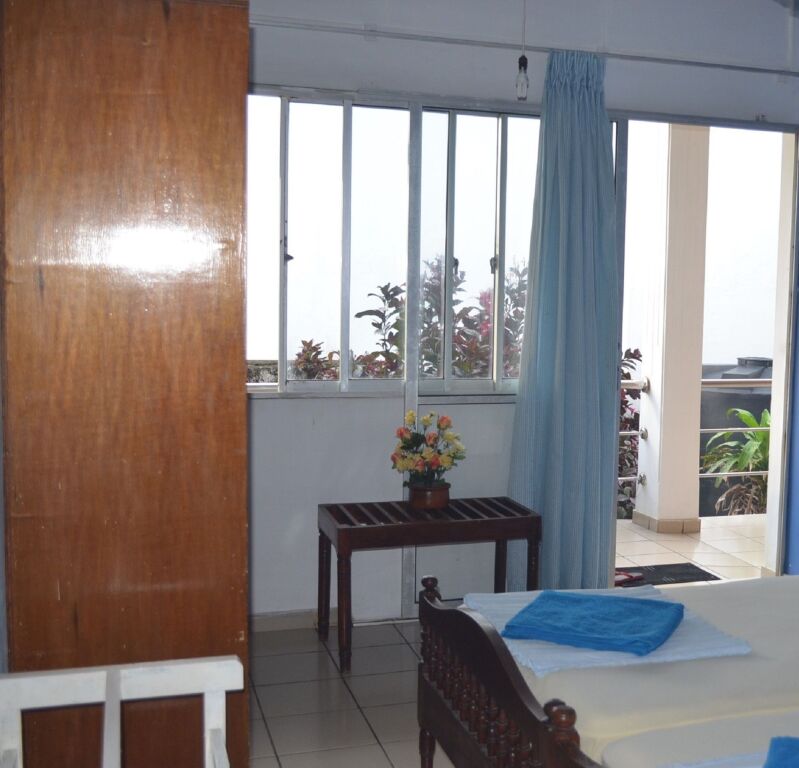 Хиккадува: Hotel Paradiso