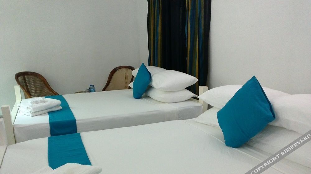 Катунаяке: Achintha Villa