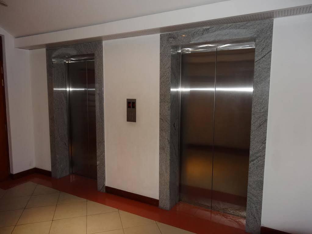 Коломбо: Hedges Court Residencies Town Hall- 2 Bed Room Apartment