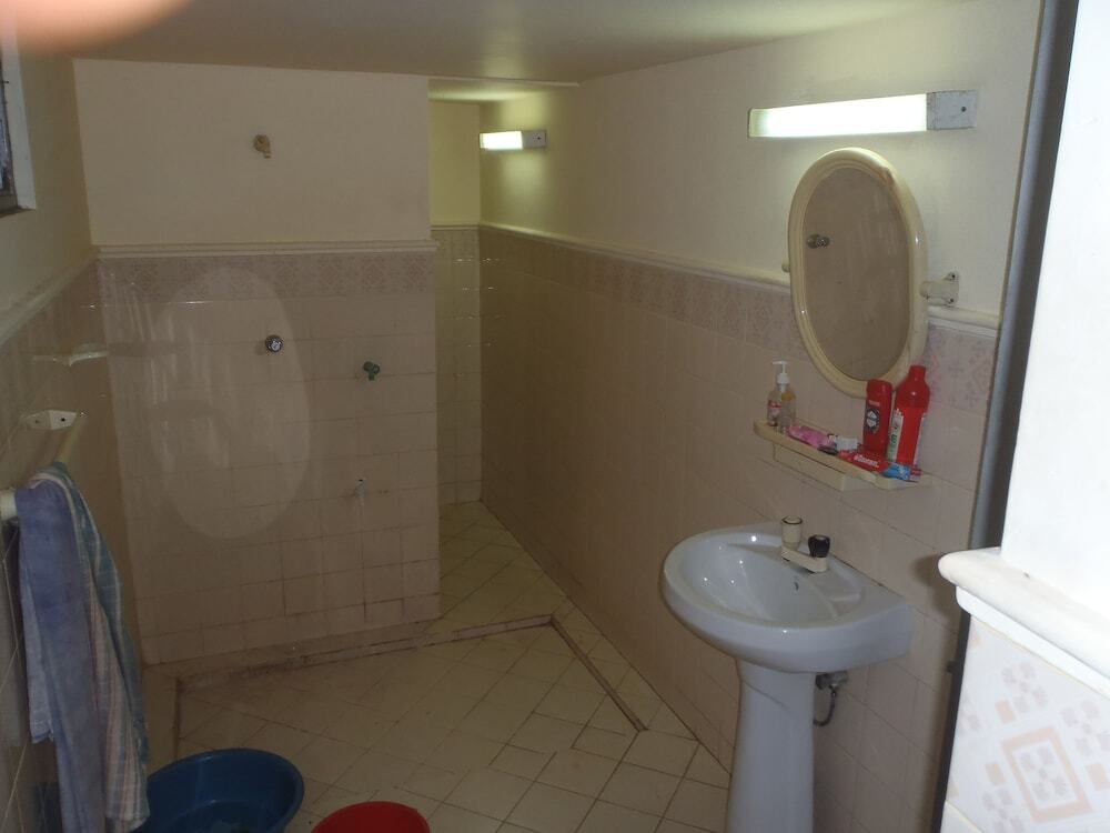 Хиккадува: Hikka Train Hostel