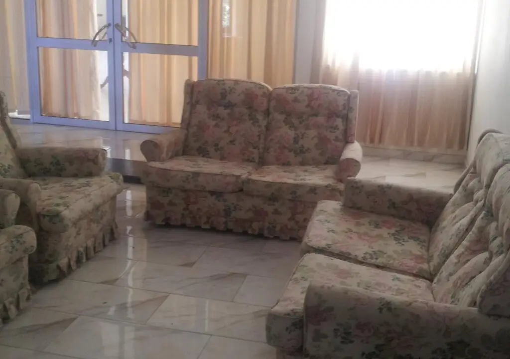 Катунаяке: Lagoon Waves Hotel