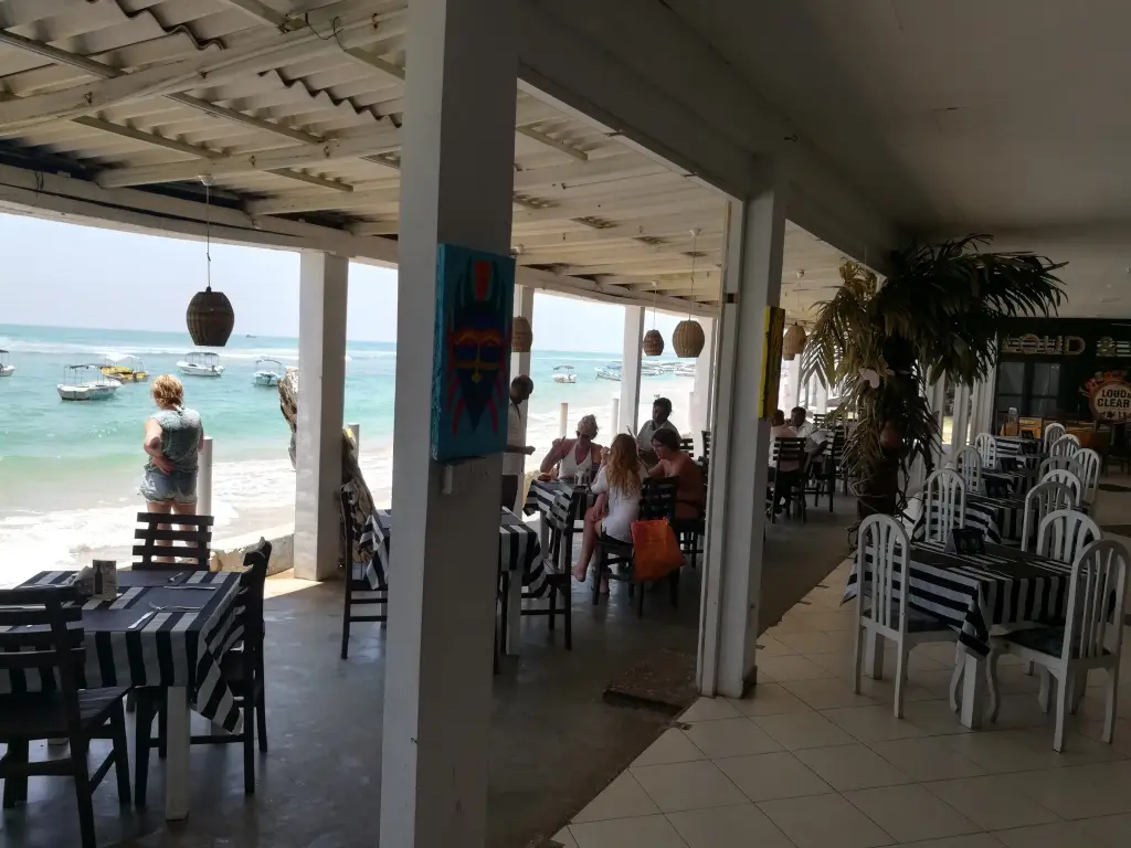 Хиккадува: Отель Mamas Coral Beach