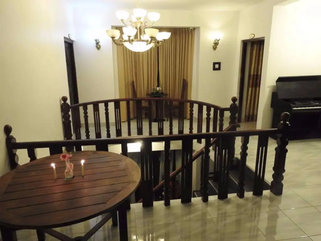 Канди: Oak Wood Inn Kandy Hotel