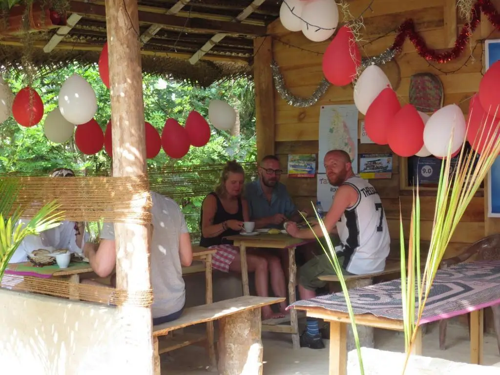 Хиккадува: Jungle Holiday Home