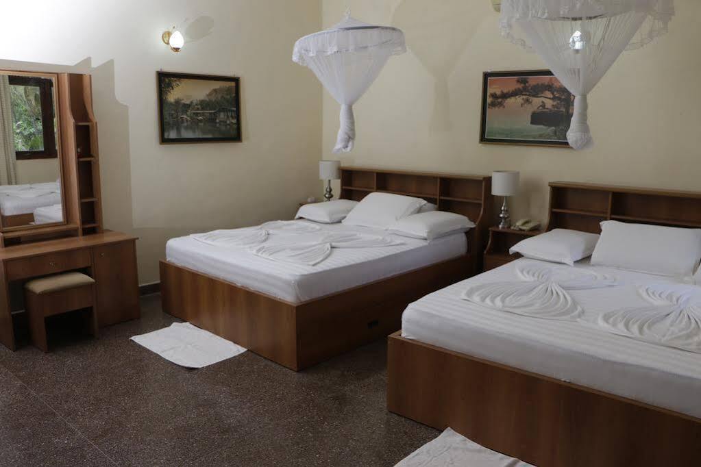 Анурадхапура: Melbourne Tourist Rest