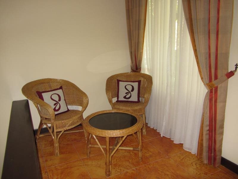 Канди: Visal Bungalows