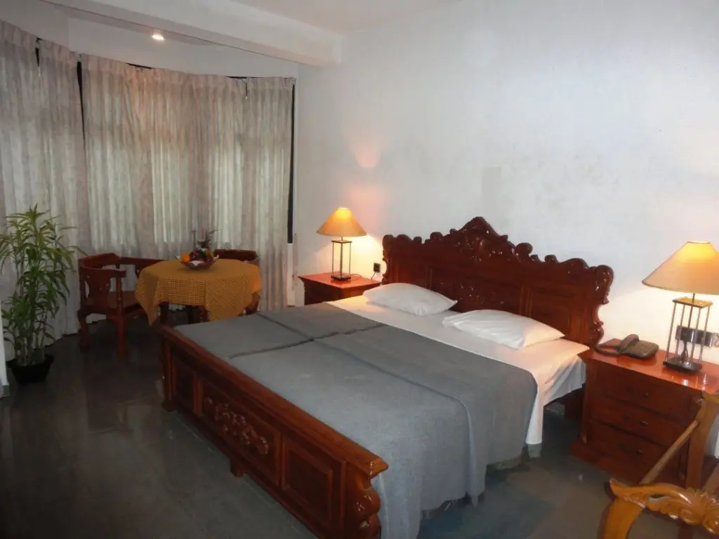 Элла: Hotel Country Comfort