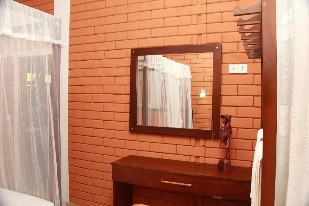 Мирисса: Eco Square Resort