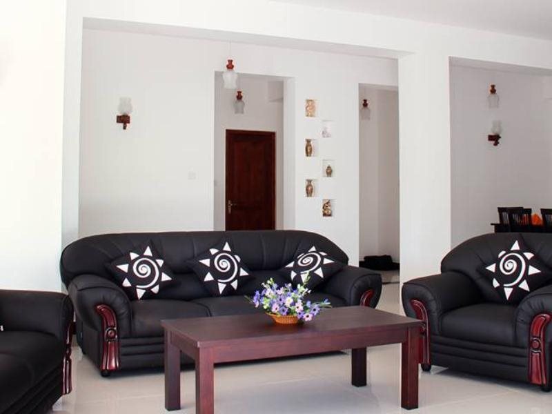 Хиккадува: Villa Dineha