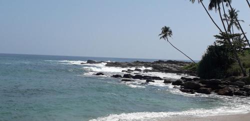 Унакурува: Goyambokka Beach Hotel
