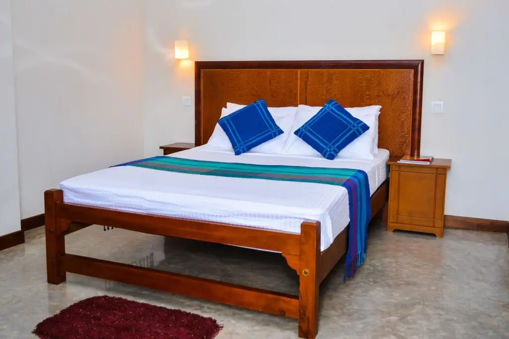 Канди: Camarin Residence