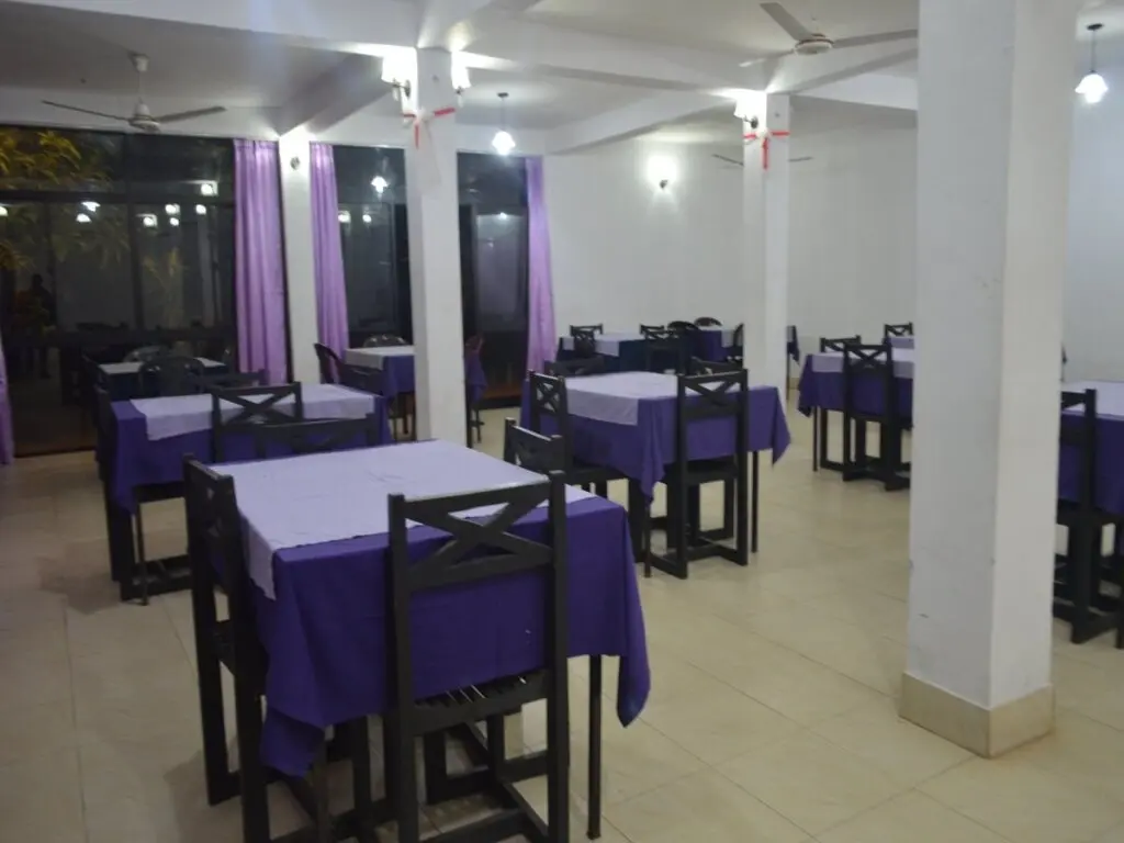 Полоннарува: Manel Guest House