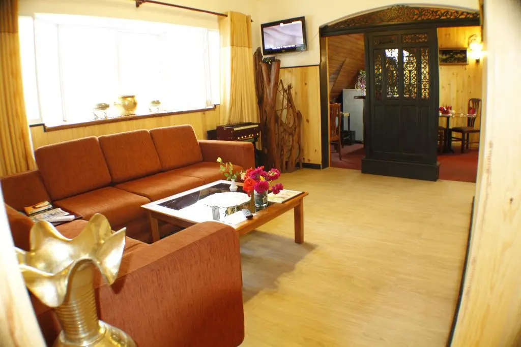 Нувара-Элия: Отель New Tour Inn