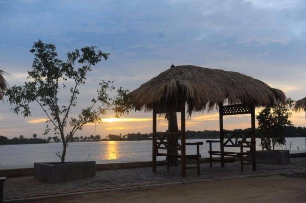 Баттикалоа: Hotel East Lagoon