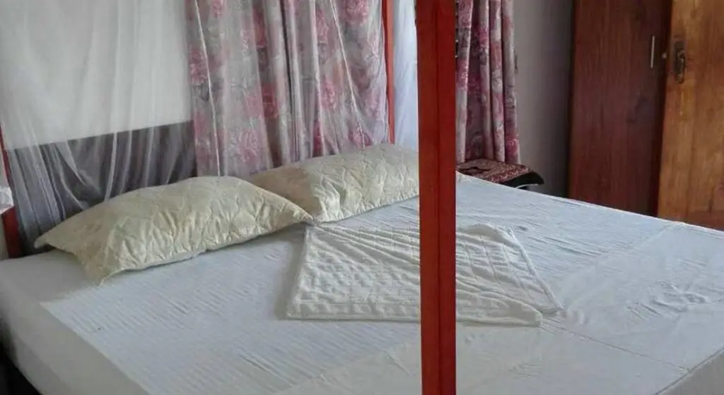 Хиккадува: Vizzava Villa