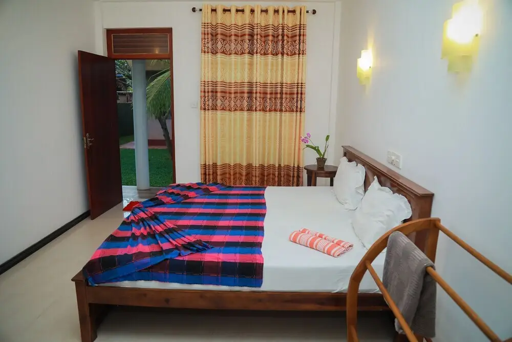 Хиккадува: Hasaranga Holiday House
