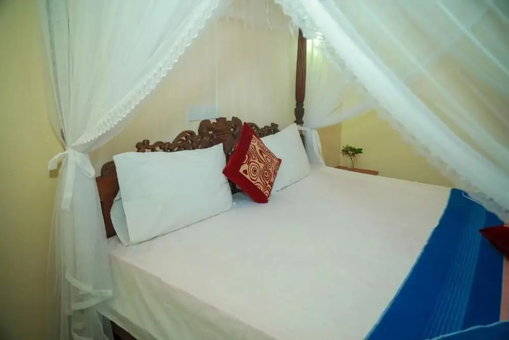 Хиккадува: Hasaranga Holiday House