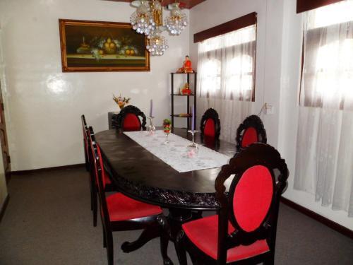 Нувара-Элия: Heavenly Home Inn