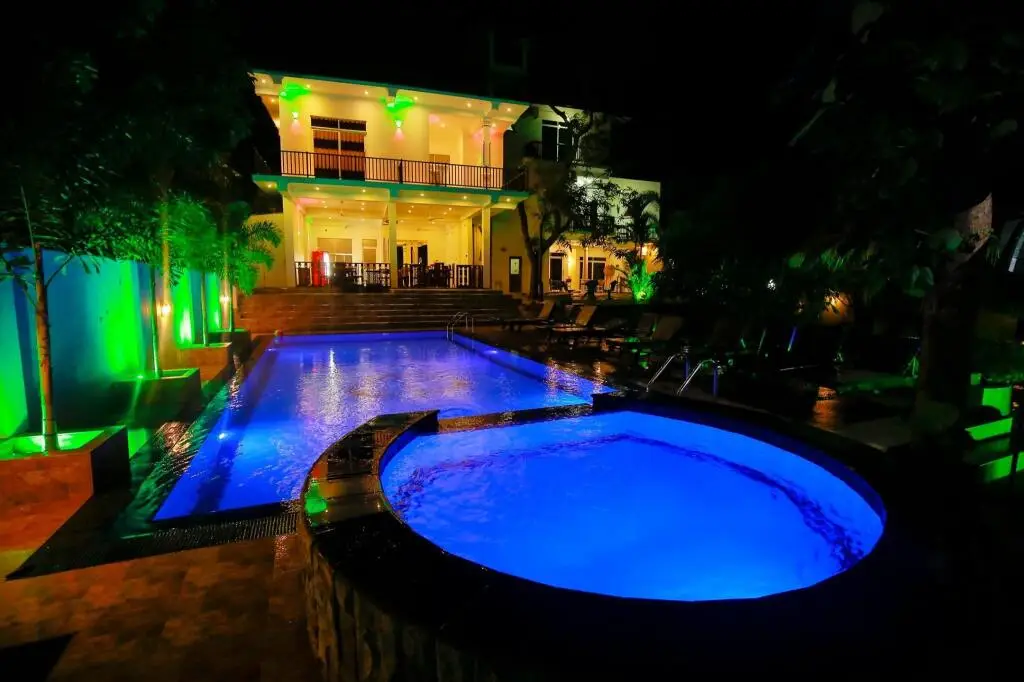 Киринда: Yala Hotel River Front