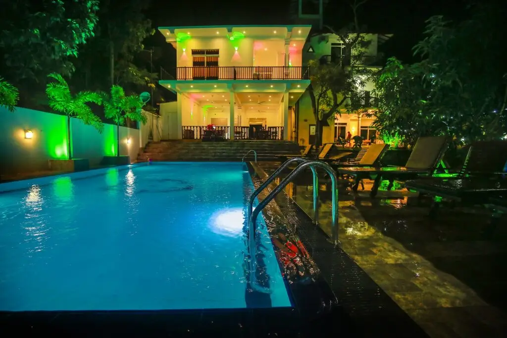Киринда: Yala Hotel River Front