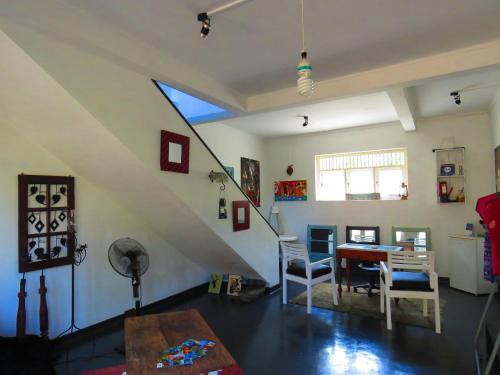Галле: Galle Centre Home