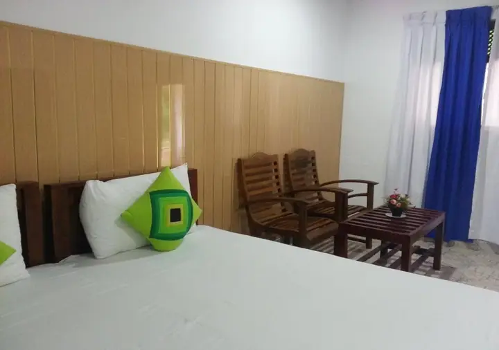 Полоннарува: Thisara Guest House