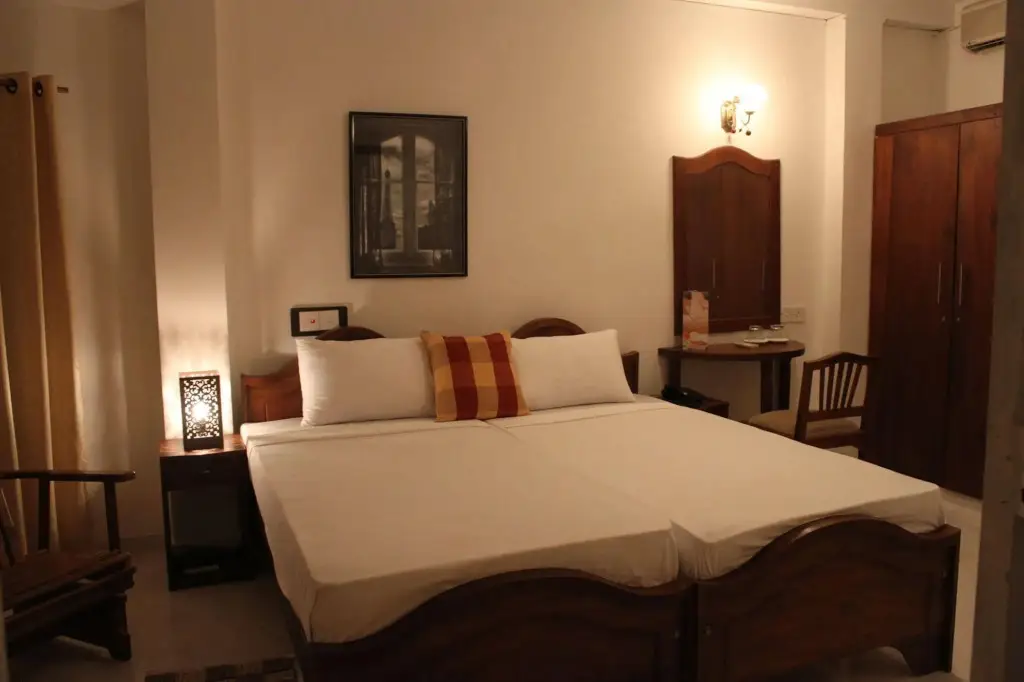 Канди: Hotel Kanda Uda