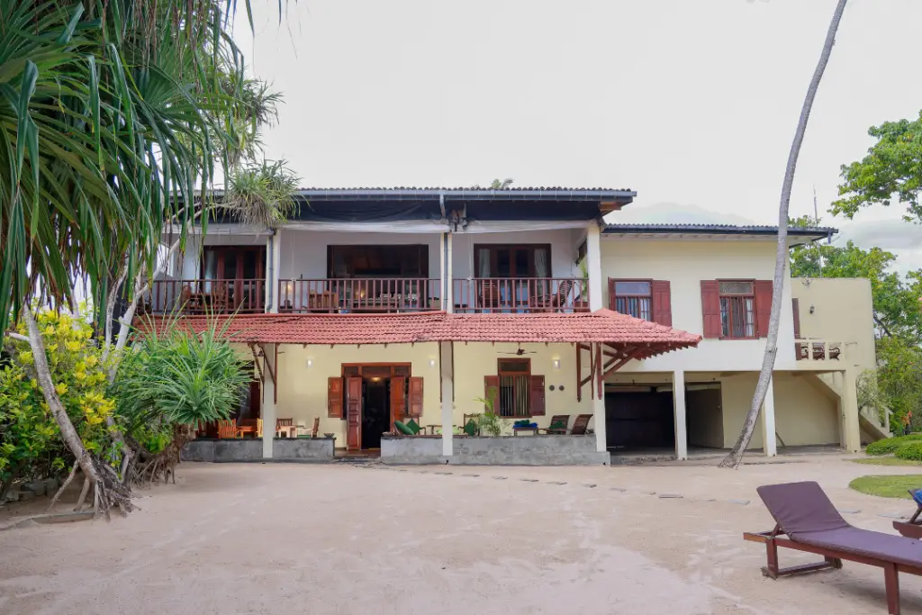 Коггала: Villa South Point Abbey 4 bedroom beach front