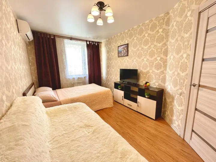 Самара: Апартаменты 40 кв.м. Рядом с ТЦ Космопорт на Дыбенко