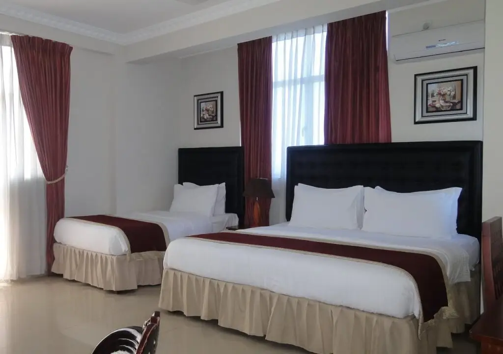 Коломбо: Lazaani Hotel & Restaurant