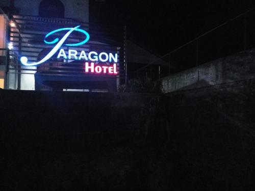 Минувангода: Paragon Hotel