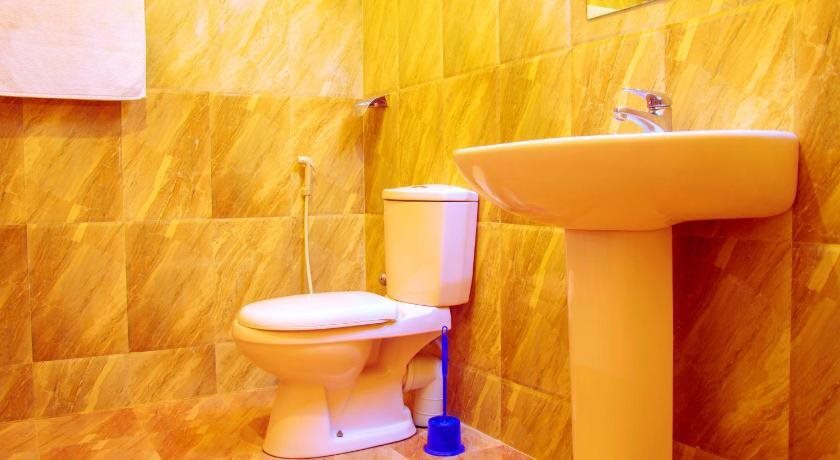 Полоннарува: Saffron Guest Inn